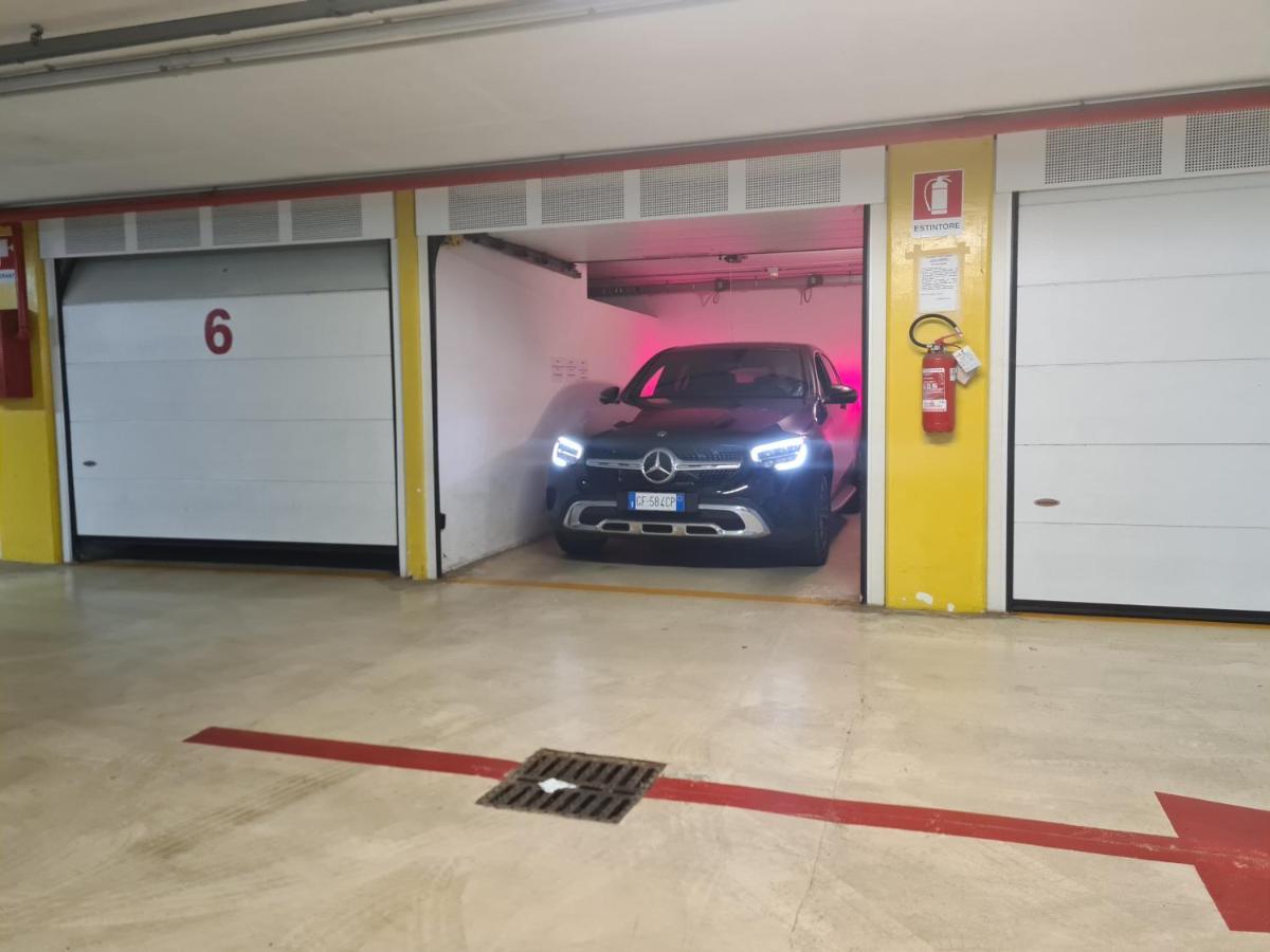 "Libeccio Apartment" Con Garage Privato Lido di Camaiore Exteriör bild
